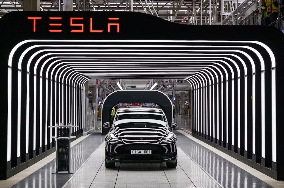 Xe Tesla Model Y xuat xuong tai Duc - Reuters.jpg