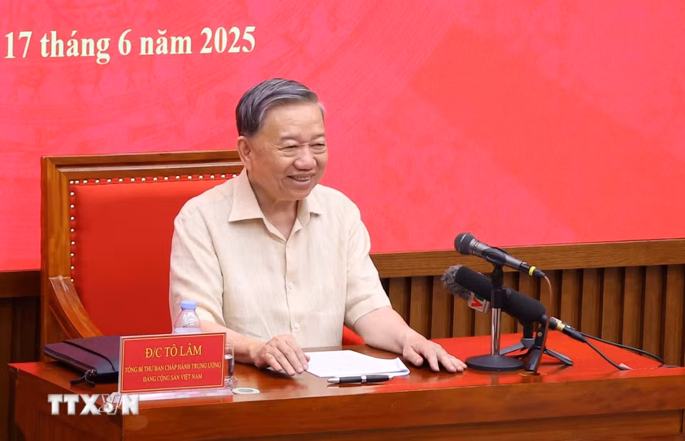 tong-bi-thu-to-lam-trao-doi-voi-lop-boi-duong-can-bo-quy-hoach-uy-vien-trung-uong-dang-khoa-xiv-1706-3-111191.jpg
