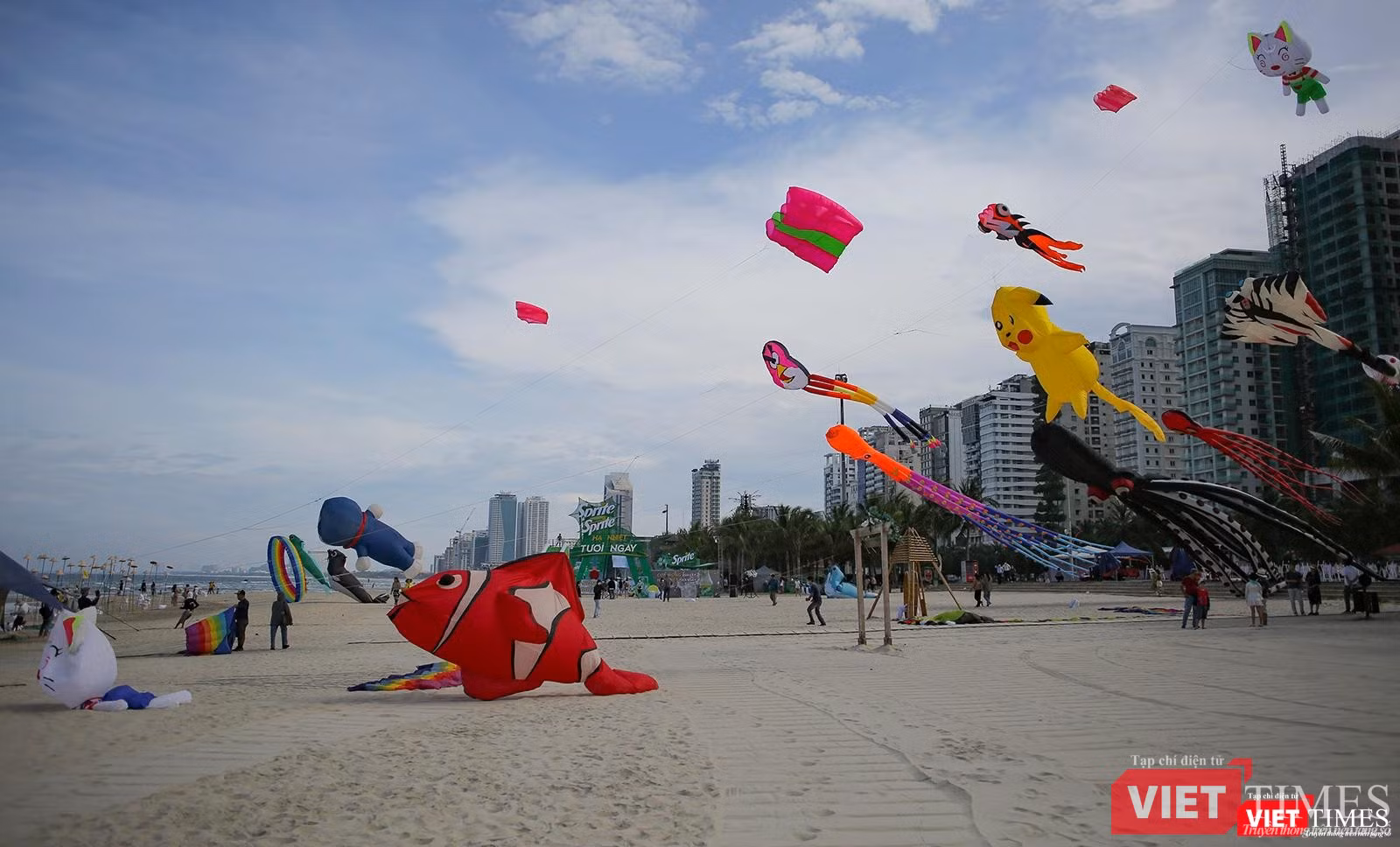 Lễ hội thả diều trên biển du lịch Đà Nẵng Lễ hội thả diều trên biển du lịch Đà Nẵng