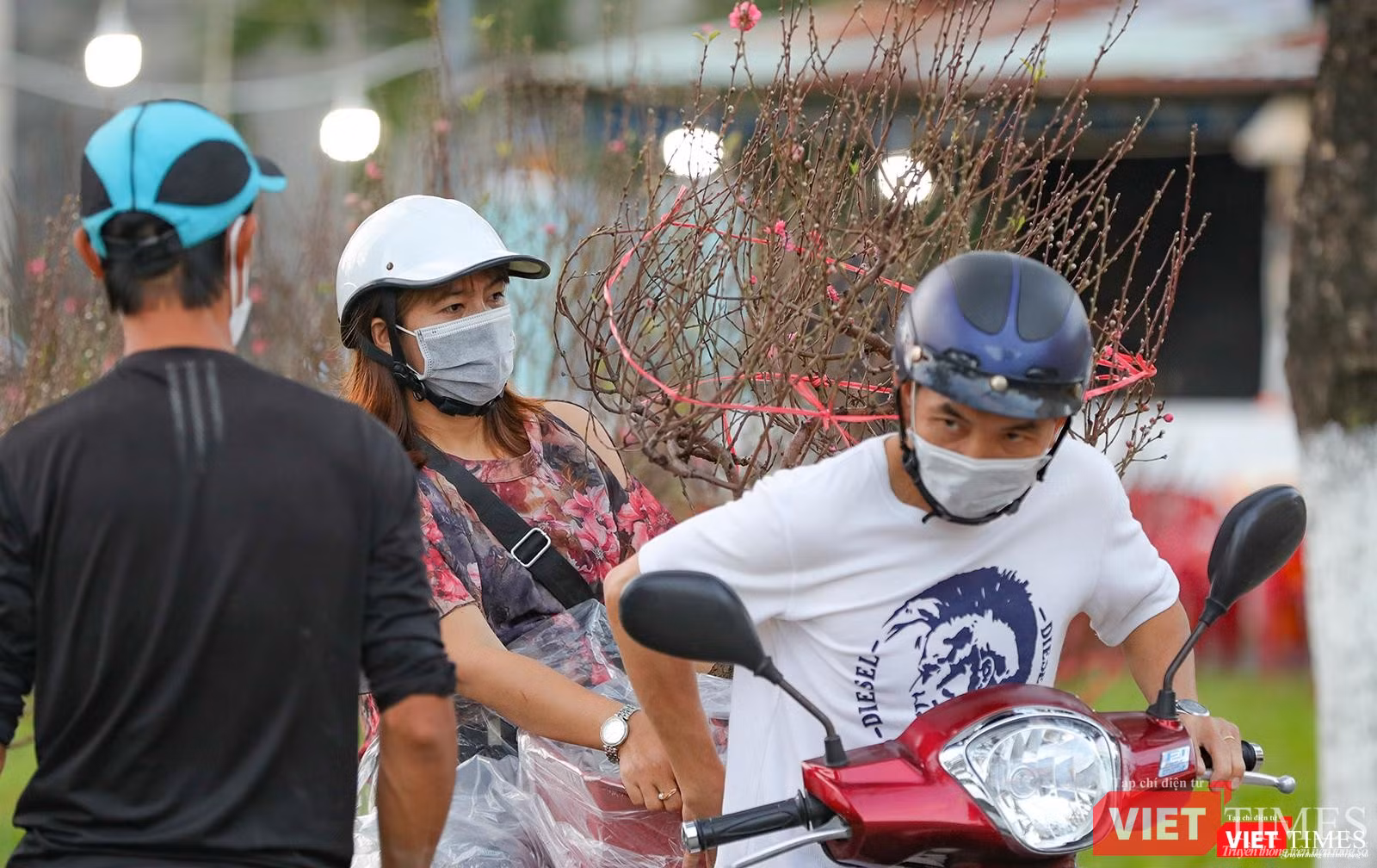 Đem Tết về nhà