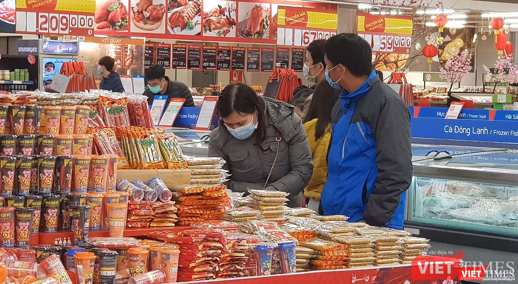 Thực phẩm khô cũng là mặt hàng bán chạy do nó phù hợp với những ngày người dân nghỉ Tết khi siêu thị và chợ không mở cửa