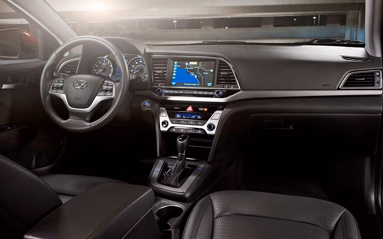 Hyundai Elantra 2019 khác với phiên bản cũ như thế nào? ảnh 16