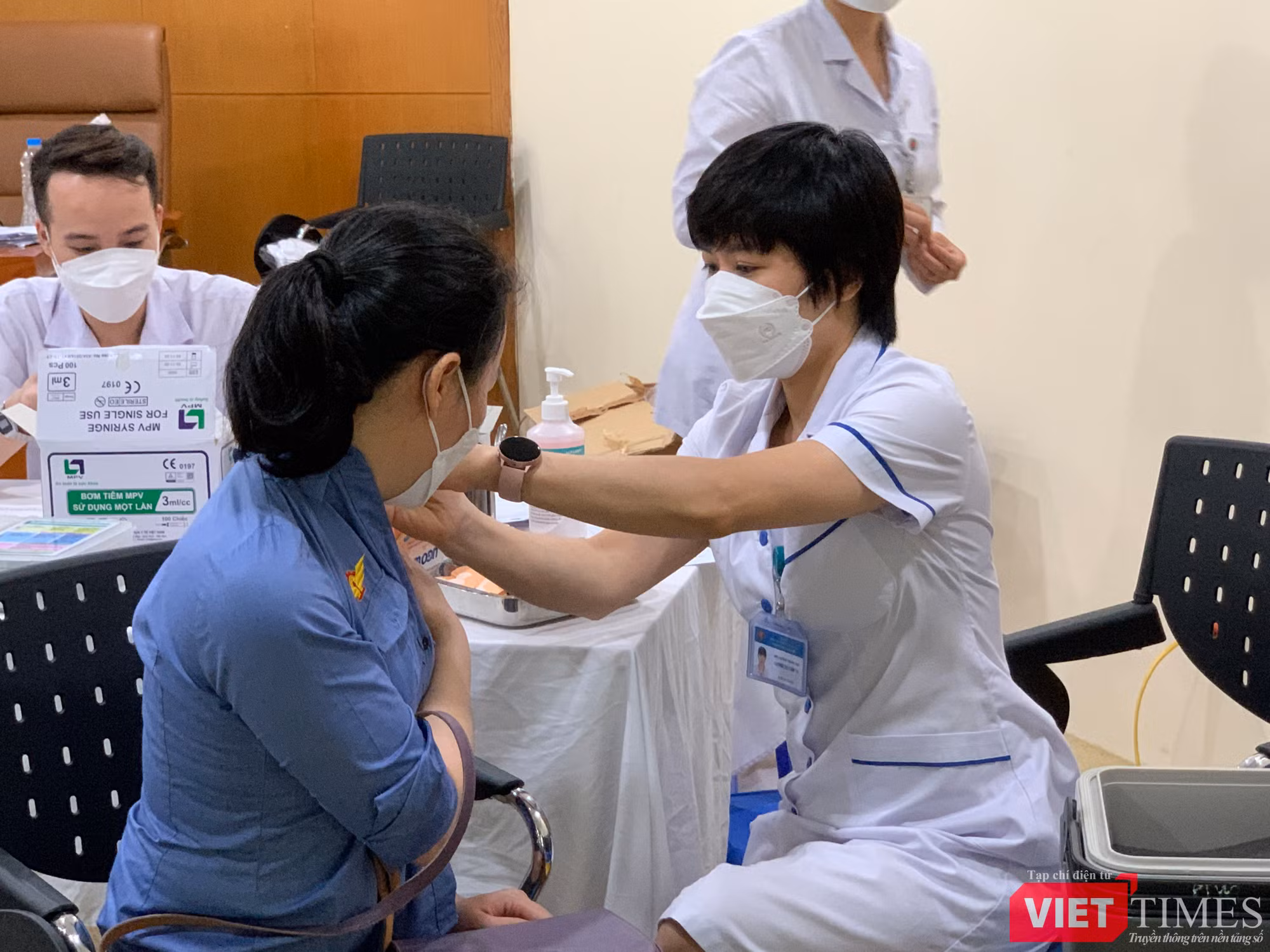 VT_tiem vac xin.JPG