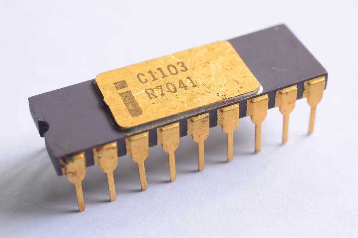 Intel 1103 đời đầu Intel 1103 đời đầu