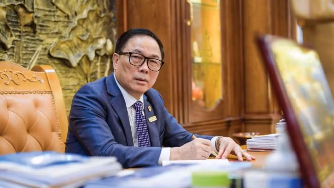 chu-tich-hdqt-tong-cong-ty-co-phan-hop-luc-nguyen-van-de-toi-quan-ly-doanh-nghiep-bang-nhan-tam-va-hop-luc1.png