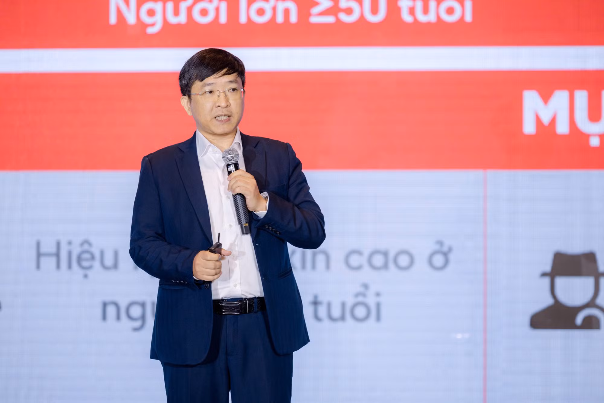 PGS.TS. BS. Phạm Quang Thái, chuyên gia từ Viện Vệ sinh Dịch tễ Trung ương.jpg