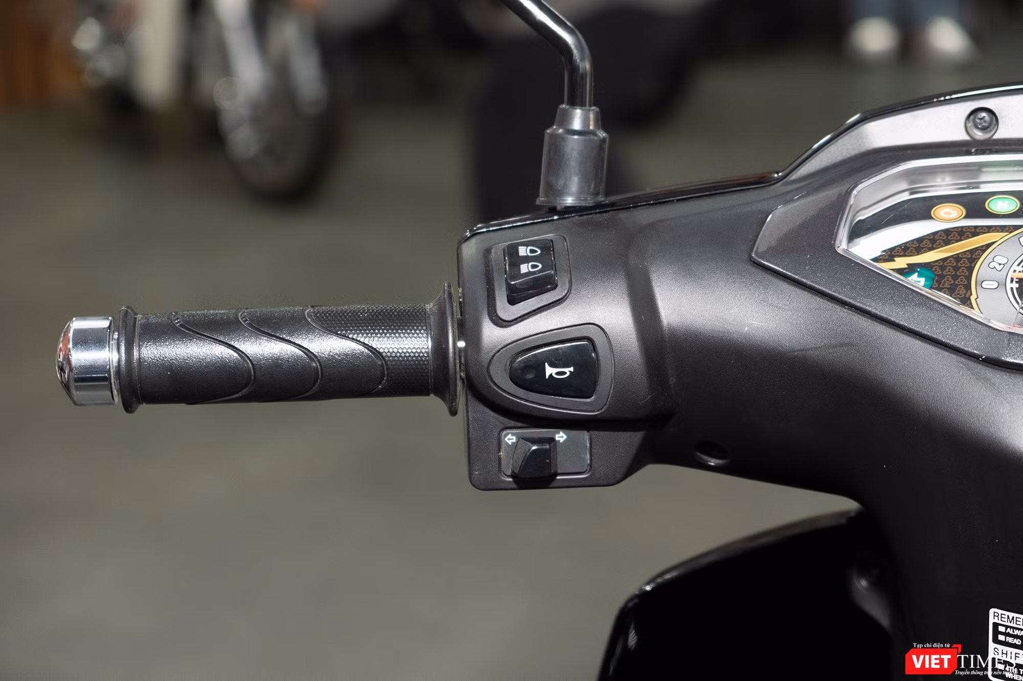 vt-Honda Dream NCX “phiên bản” Campuchia cập bến Việt Nam, giá từ 148 triệu đồng - Ảnh 6.jpg