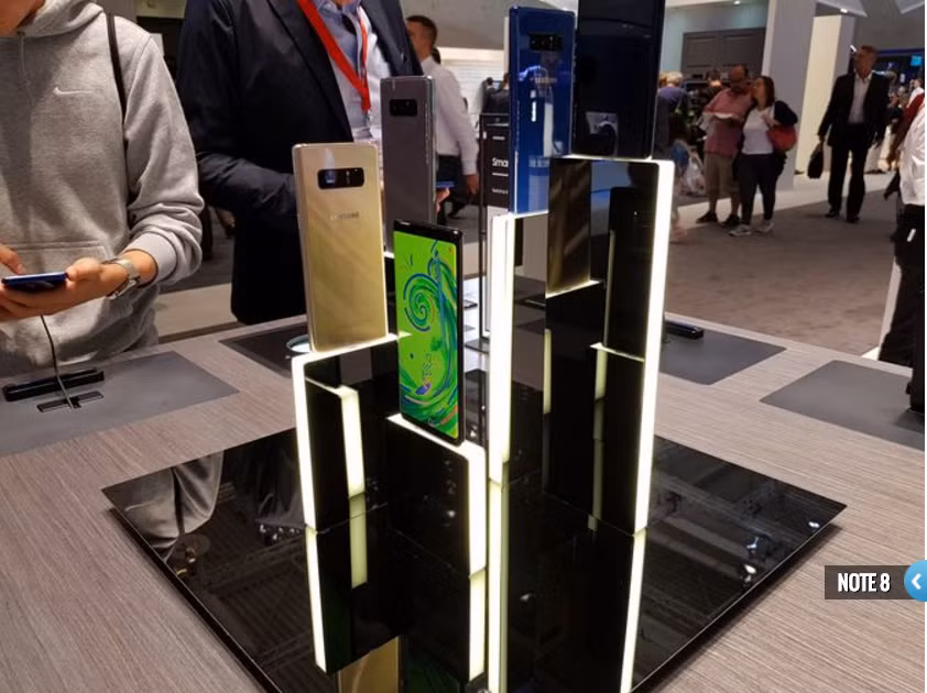 Samsung Note 8 và LG V30: smartphone nào chụp đẹp hơn? ảnh 1