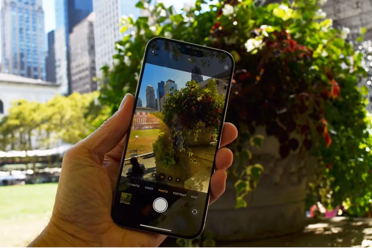 iPhone 15 Pro Max 3.png