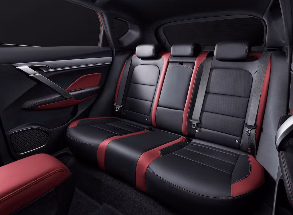 geely coolray 4.jpg