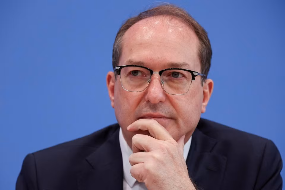 Bộ trưởng Nội vụ Đức Alexander Dobrindt - Reuters.jpg