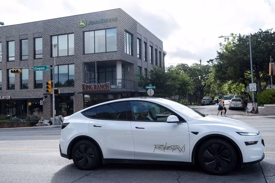 robot taxi Tesla - Reuters.jpg