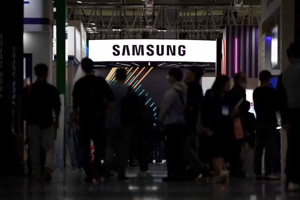 samsung trien lam.jpg
