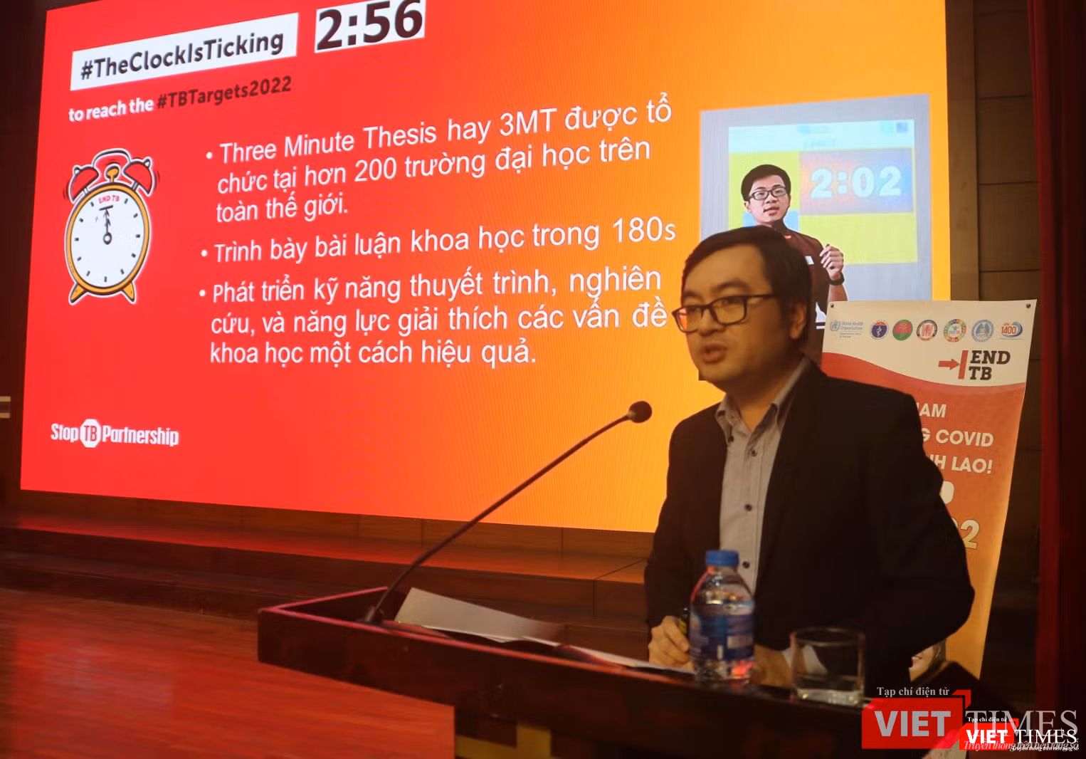TS. BS. Vũ Quốc Đạt - giảng viên bộ môn Truyền nhiễm, Trường Đại học Y Hà Nội (Ảnh - Minh Thuý)