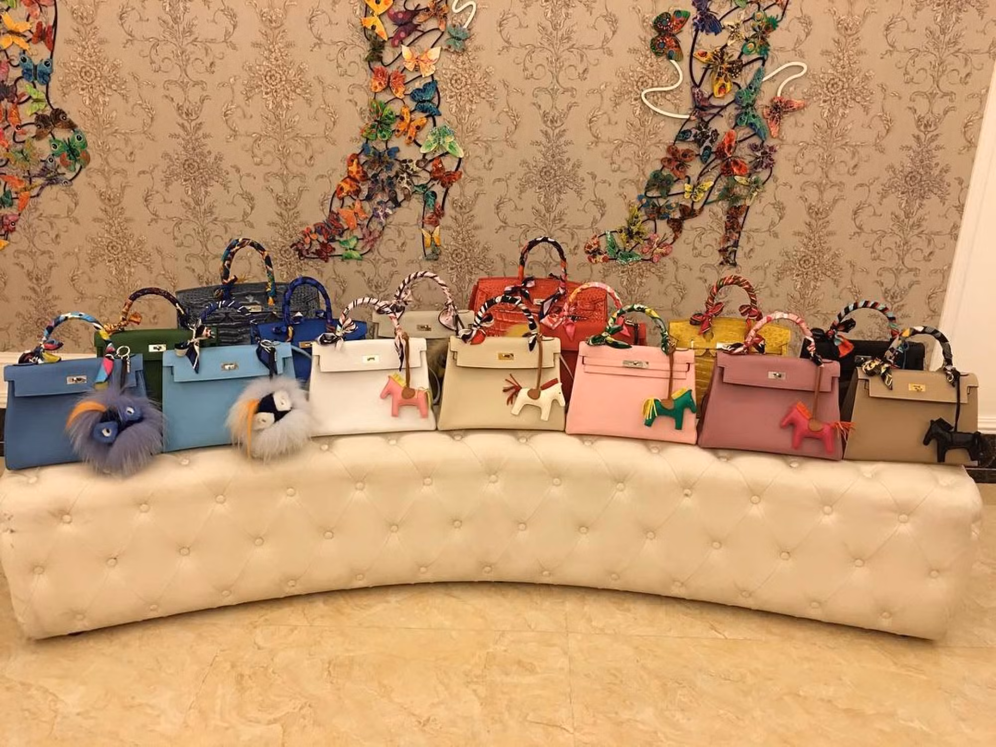 Bộ sưu tập Hermès Birkin của Lý Nhã Kỳ. Ảnh: @ lynhaky_artist / Instagram Bộ sưu tập Hermès Birkin của Lý Nhã Kỳ. Ảnh: @ lynhaky_artist / Instagram