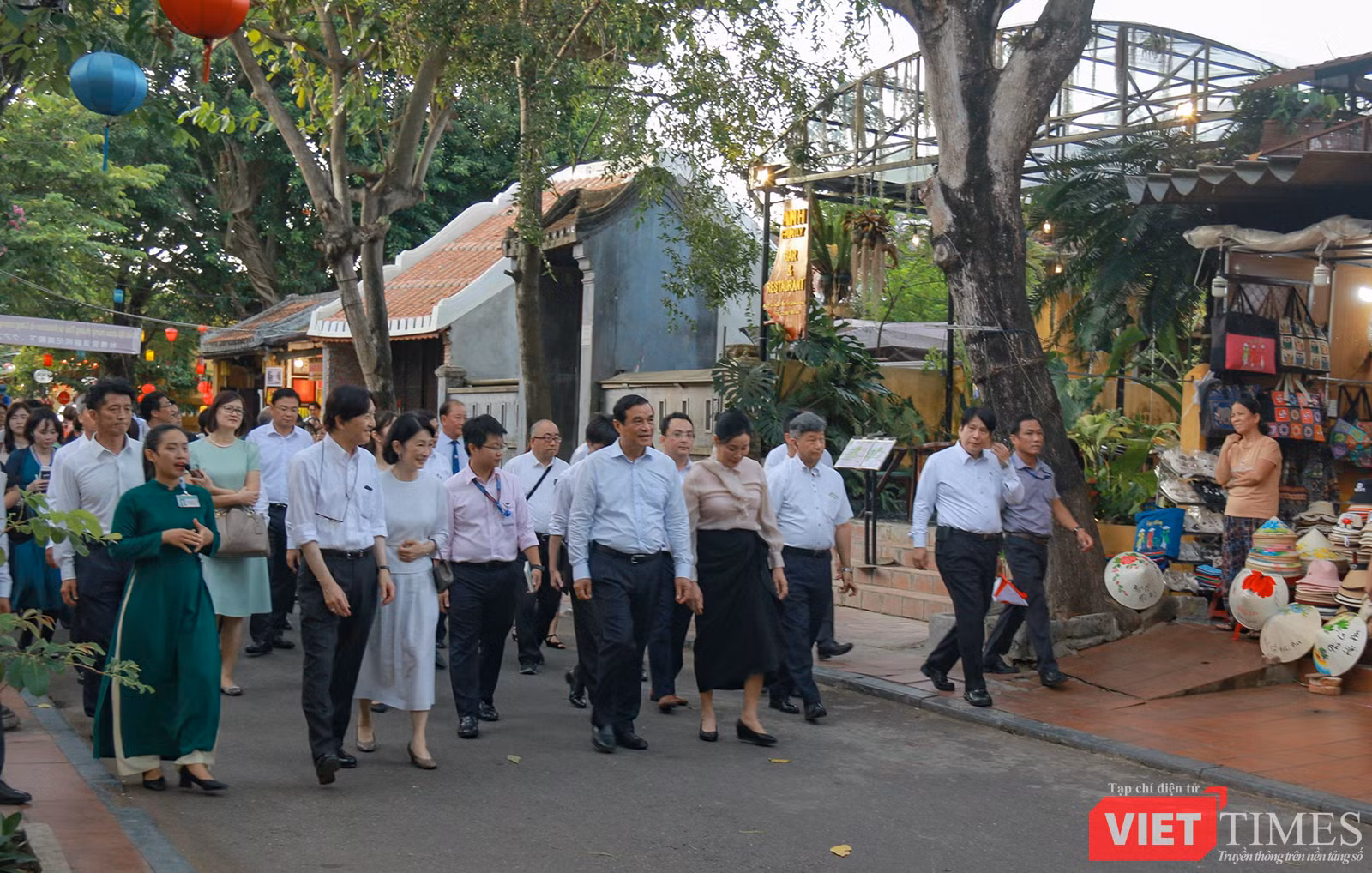 vt_hoang thai tu nhat ban 2.png