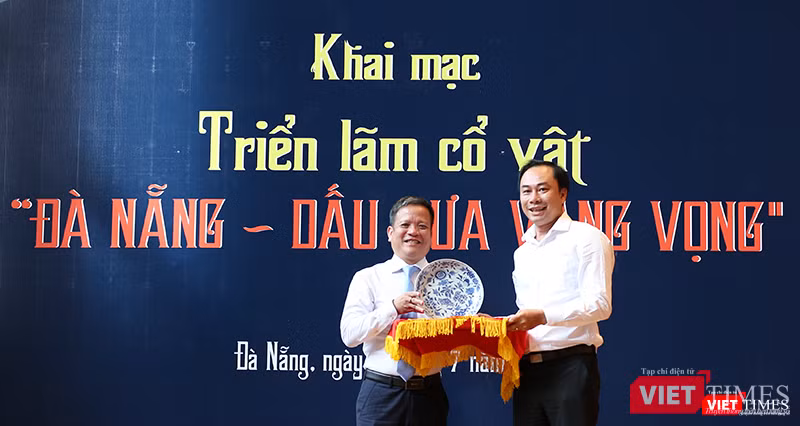 vt_trien lam 3.png