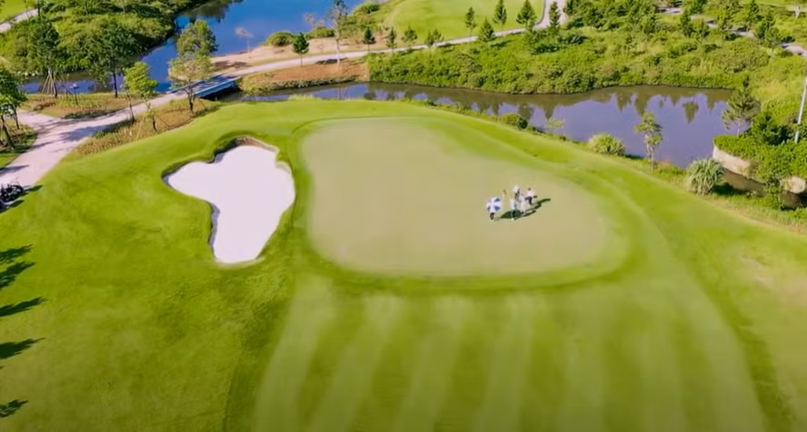 hố 1 par 4.png