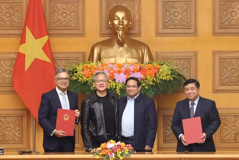 jensen-huang-va-thu-tuong-pham-minh-chinh-2799.jpg