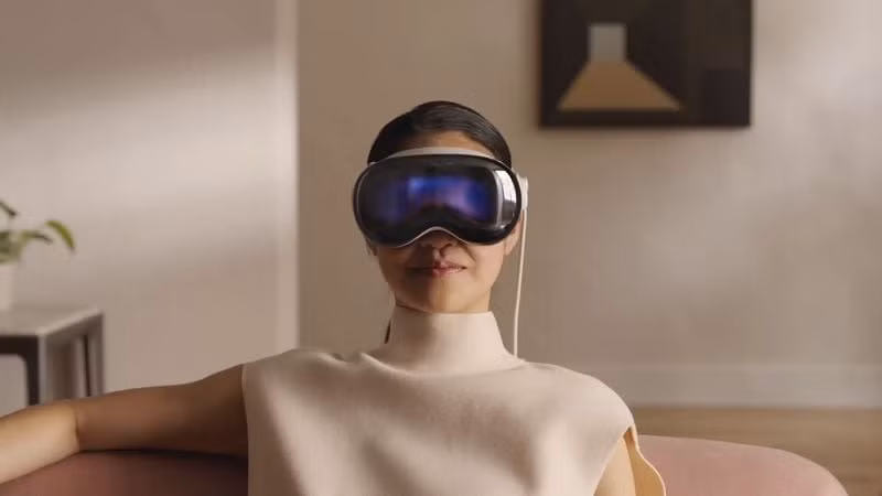 vision-pro-person-8340.jpg