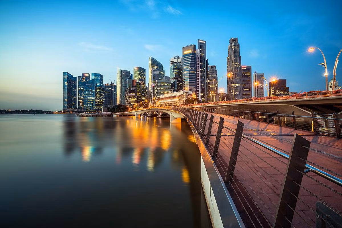 Để thích ứng với sự thay đổi của thế giới, chính phủ Singapore đã tập trung vào sử dụng và đầu tư công nghệ. Ảnh: CIO