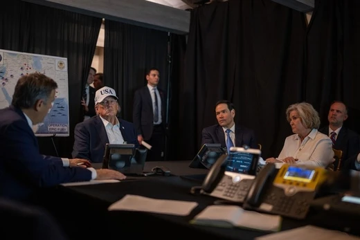 Tổng thống Mỹ Donald Trump theo dõi các hoạt động quân sự của Mỹ chống lại Iran, ngày 28/2. Ảnh: X.