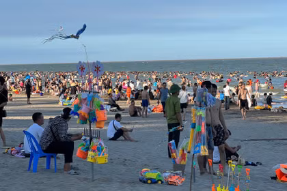 Đi du lịch hè, hãy tránh những sai lầm sau khi cấp cứu đuối nước 