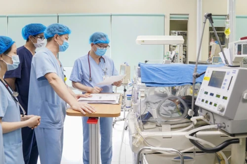 GS Trần Minh Điển và khát vọng nâng tầm Nhi khoa Việt Nam