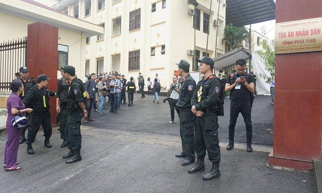 An ninh phiên tòa được thắt chặt An ninh phiên tòa được thắt chặt