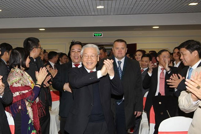 Tổng bí thư Nguyễn Phú Trọng được chào đón nồng nhiệt (TTXVN) Tổng bí thư Nguyễn Phú Trọng được chào đón nồng nhiệt (TTXVN)