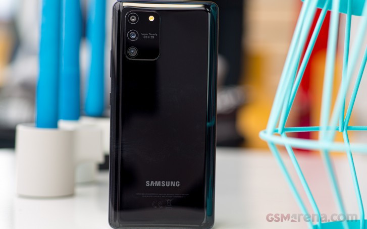 Samsung Galaxy S10 Lite (Ảnh; GSMarena) Samsung Galaxy S10 Lite (Ảnh; GSMarena)