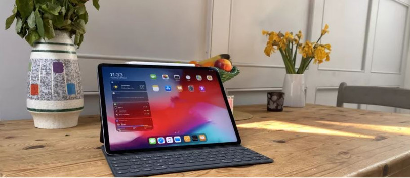 iPad Pro 11 2020 sở hữu thiết kế tinh tế (Ảnh: Tech Radar) iPad Pro 11 2020 sở hữu thiết kế tinh tế (Ảnh: Tech Radar)