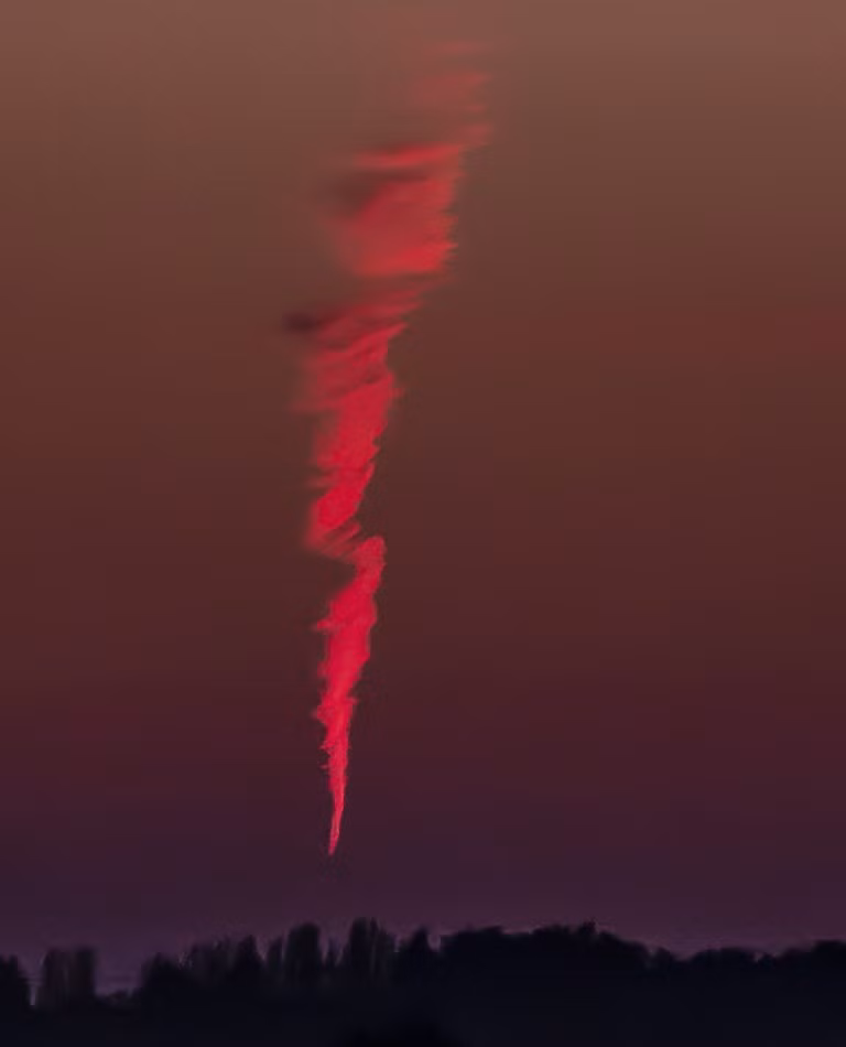 Vật thể lạ được Gerry chụp lại (Ảnh: Metr) Vật thể lạ được Gerry chụp lại (Ảnh: Metr)