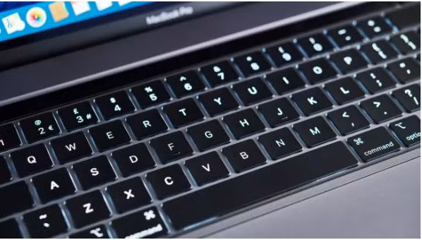 Macbook Pro 16 2019 đã loại bỏ đi bàn phím cánh bướm (Ảnh: Tech Radar)