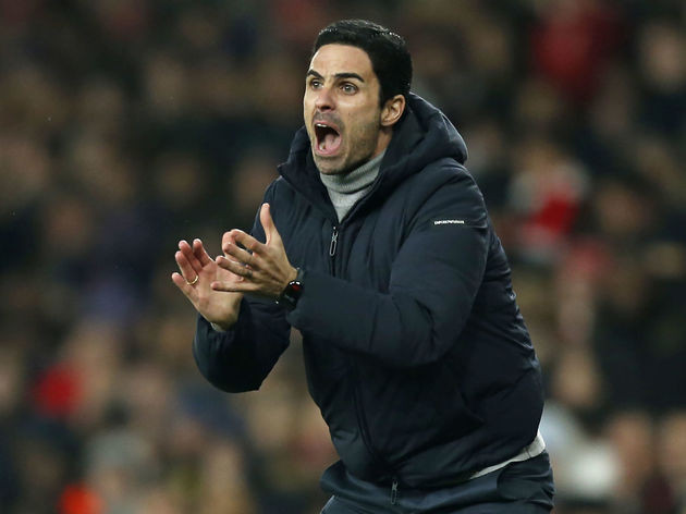 Arteta liên tục chỉ đạo các học trò bên ngoài đường biên (Ảnh: 90min) Arteta liên tục chỉ đạo các học trò bên ngoài đường biên (Ảnh: 90min)