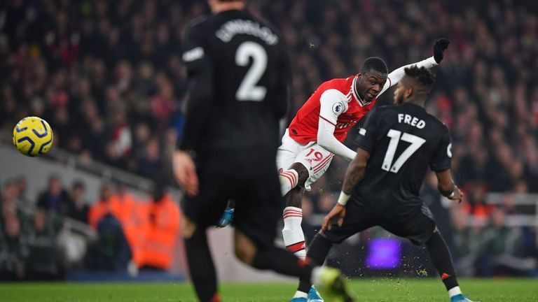 Pepe dứt điểm gọn gàng mở tỉ số cho pháo thủ (Ảnh: goal.com) Pepe dứt điểm gọn gàng mở tỉ số cho pháo thủ (Ảnh: goal.com)