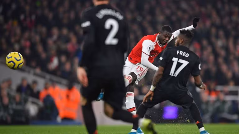 Pepe dứt điểm gọn gàng mở tỉ số cho pháo thủ (Ảnh: goal.com) Pepe dứt điểm gọn gàng mở tỉ số cho pháo thủ (Ảnh: goal.com)