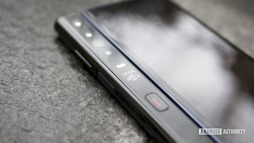 Phần camera của Huawei Mate XS (Ảnh; Android Authority) Phần camera của Huawei Mate XS (Ảnh; Android Authority)