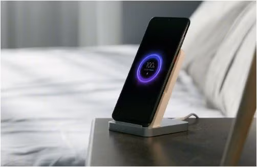 Bộ sạc không dây dọc Xiaomi mới ra mắt (Ảnh: Gizmochina)