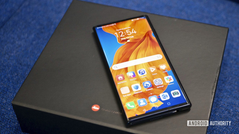 Huawei Mate XS khi gập lại (Ảnh: Android Authority) Huawei Mate XS khi gập lại (Ảnh: Android Authority)