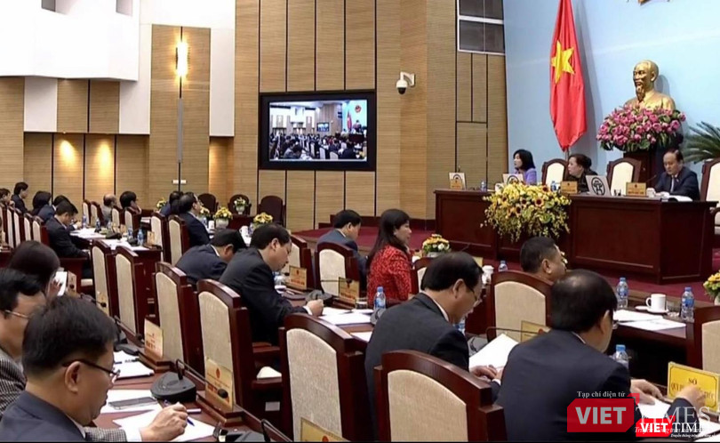 Phiên họp chất vẫn diễn ra vào sáng 25/3.