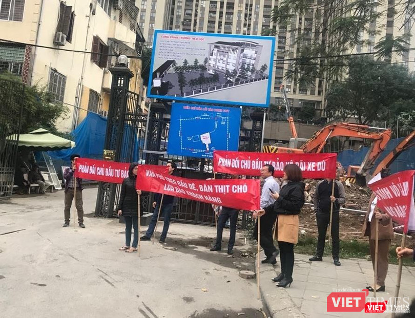 Cư dân Home city tố chủ đầu tư "treo đầu dê, bán thịt chó" Cư dân Home city tố chủ đầu tư "treo đầu dê, bán thịt chó"