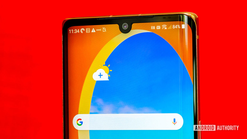 Phần tai thỏ khá thô của chiếc LG Velvet (Ảnh: Android Authority)