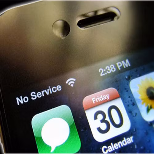 Độ cao nơi bạn đang đứng ảnh hưởng rất nhiều đến chất lượng sóng điện thoại (Ảnh: Viettel) Độ cao nơi bạn đang đứng ảnh hưởng rất nhiều đến chất lượng sóng điện thoại (Ảnh: Viettel)