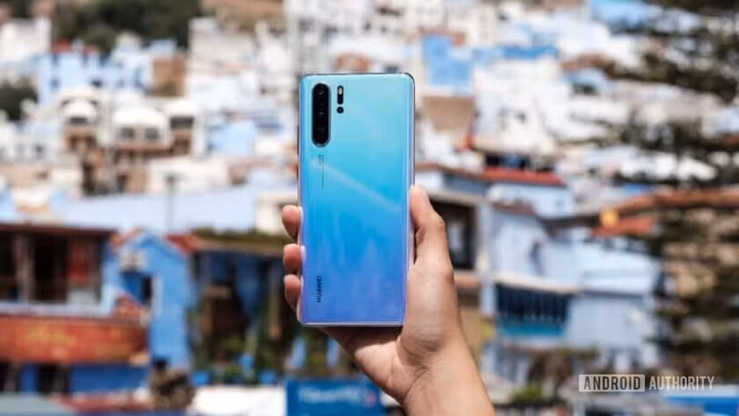 Huawei P30 Pro có thiết kế khá giống Mate 20 Pro (Ảnh: Android Authority)