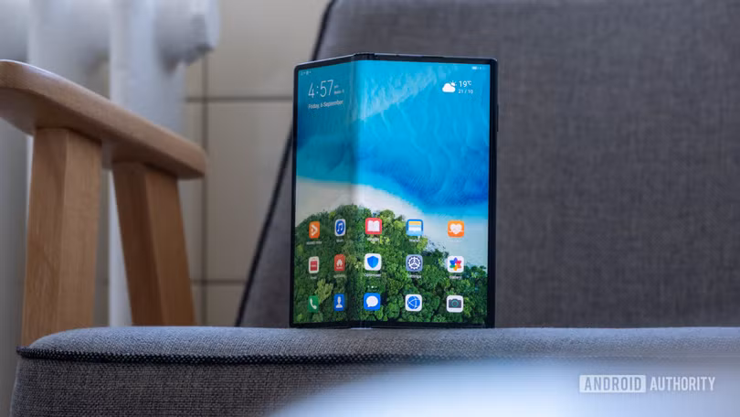 Huawei Mate X (Ảnh: Android Authority)