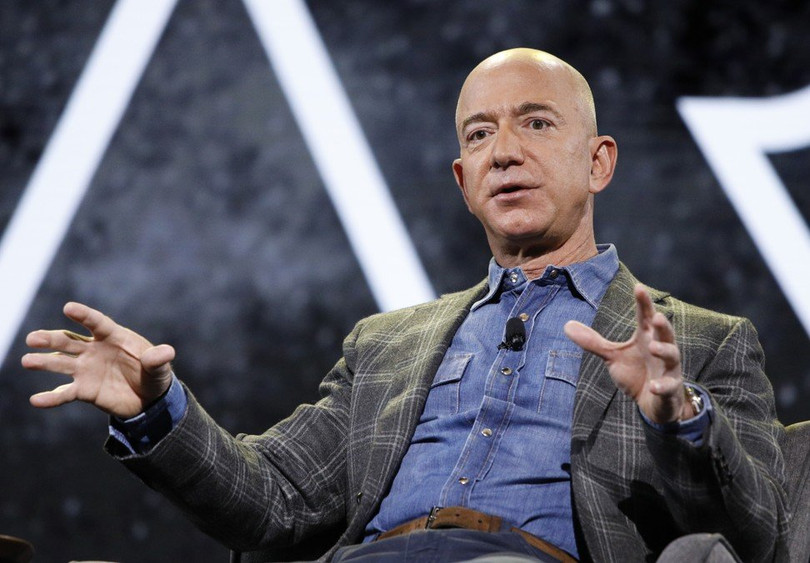 Jeff Bezos - CEO của Amazon.com (Ảnh: scmp.com) Jeff Bezos - CEO của Amazon.com (Ảnh: scmp.com)