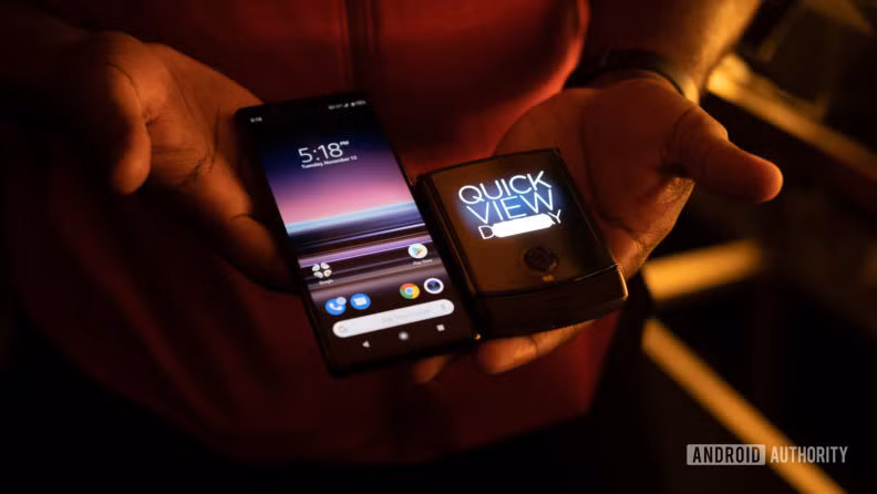 Chiếc máy có giá bán khá cao (Ảnh: Android Authority)