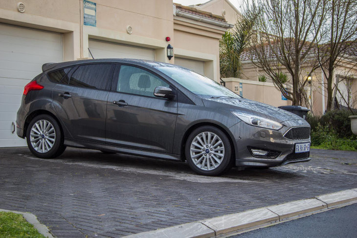 Ford Focus 2018 - chiếc xe tỷ phú người Mỹ sử dụng hằng ngày (Ảnh: cars.co.za) Ford Focus 2018 - chiếc xe tỷ phú người Mỹ sử dụng hằng ngày (Ảnh: cars.co.za)