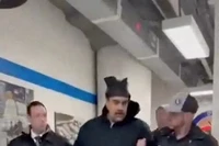 Khoảnh khắc Tổng thống Maduro bị áp giải tới nhà giam Brooklyn